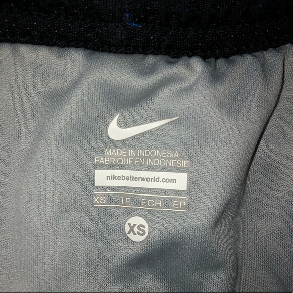 Nike Dri-Fit Shorts - Picture 3 of 3